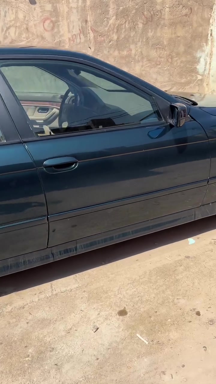 اللهم مصلي على محمد🧿🩵
🚘للبيع BMW فئة صقر E39 🦅

📅 الموديل: 1996

🔧 الحجم: 535i V8 — ثمانيه سلندر أصل بليته وسنويه

📍 الموقع: النجف الأشرف

🔢 الرقم: بغداد

📄 الملكية: باسمي حصرين

🔥 السيارة فول مواصفات للأخير، عدا السلايت

✨ المواصفات:

• حساسات خلفية

• كاميرا خلفية

• كشنات تدفئة وتبريد

• نظام البصمة البلادي

• ستيرن كهرباء

• سقف قماش كنتارا جديد

• حدادية جديدة

• مكينة جديدة وبشرط

• تايرات جديدة

• ويل كاب جديد

• السيارة متعوب عليها من كل النواحي

🦅 سيارة صقر بمعنى الكلمة

ما عايزها الف ترايك، وين ما تحب توديها تفحصها.

💰 السعر:خاص والشراي يدلل

📍 النجف الأشرف

📞 للاستفسار والتفاصيل مراسلة ***********واتساب فقط

نص مكتوب في الصور:
- اسمك نص الخمس نحير من نزامط بي..