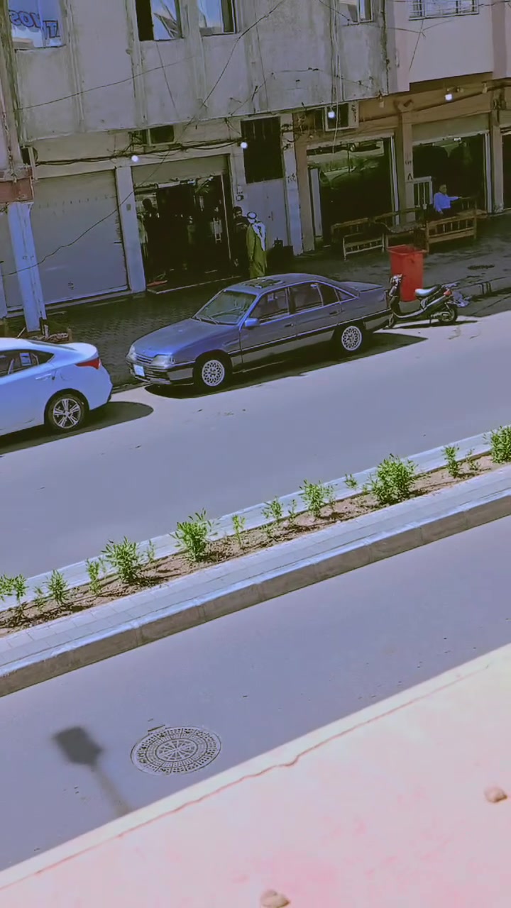 السلام عليكم. 
سيارة اومكيا موديل 87. اتوماتيك 4 سلندر. رقم أبيض الألماني. سيارة حيل نضيف وناصبه. مال جنايه. طخم جديد الامامي و الخلفي. تواير طخم كامل 4. جدد. سستم سماعات أربع جدد. كير اتوماتيك. كير ومحرك فول. كشنات والا ارضيه جدد. سيارة حيل حلوة ونضيفه مال بيت.  تحويل كبل من الشرعي مالها ماسوي وكالة. السعر 30. وبيها مجال قليل. 

الموقع موصل حمام العليل. رقم الهاتف ***********.
