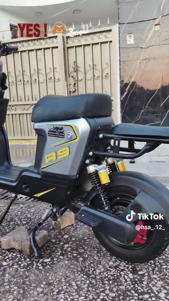 دراجة نضيفه مستخدمه شهر واحد كلشي وكاله بيهه بريكات دواسات مرايات واصلن ما مركب المرايات بعدهه بل باكيت وكلشي موجود شاحنه سعرهه 525 قفلهه بدون معامله ودراجه مبدل بيهه بس جاملغ  الي يريدهه يراسل صاحب الحساب او تتصل على هاذ الرقم ***********
