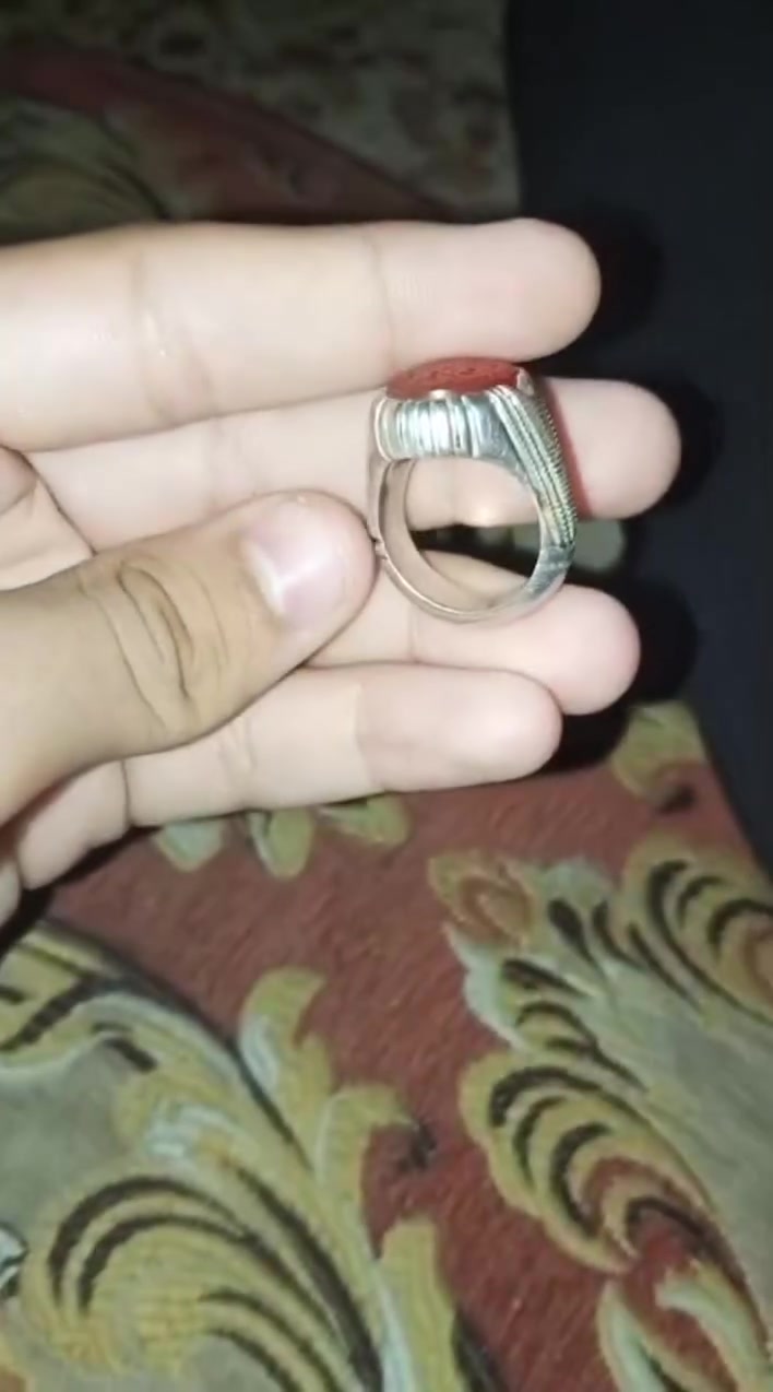 💍 للبيع محبس فضة قطعة قوية ومميزة

✨ مخطوط عليه:
"ما شاء الله، لا قوة إلا بالله، أستغفر الله"

🖋️ الخط: الأستاذ المبدع سليم
🔨 الصياغة: الأستاذ أبو يوسف الصفّار
🥇 العيار: 990 نقي وفخم

💵 فقط 100 الف
🔥 اشتريته ٢٣٠ الف .

اللي يعرف قيمة الشغل اليدوي والتخطيط والصياغة والعيار العالي يعرف هاي فرصة،
*********** كربلاء
