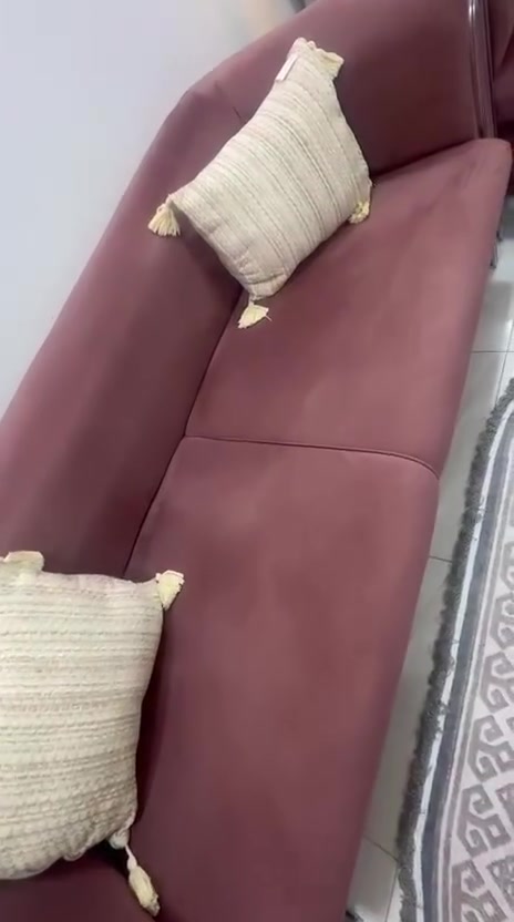 السلام عليكم 
قنفات عشره مقعد جديدات كلش الصور والفديوهات موجوده 
مكاني بغداد زيونه 
***********
