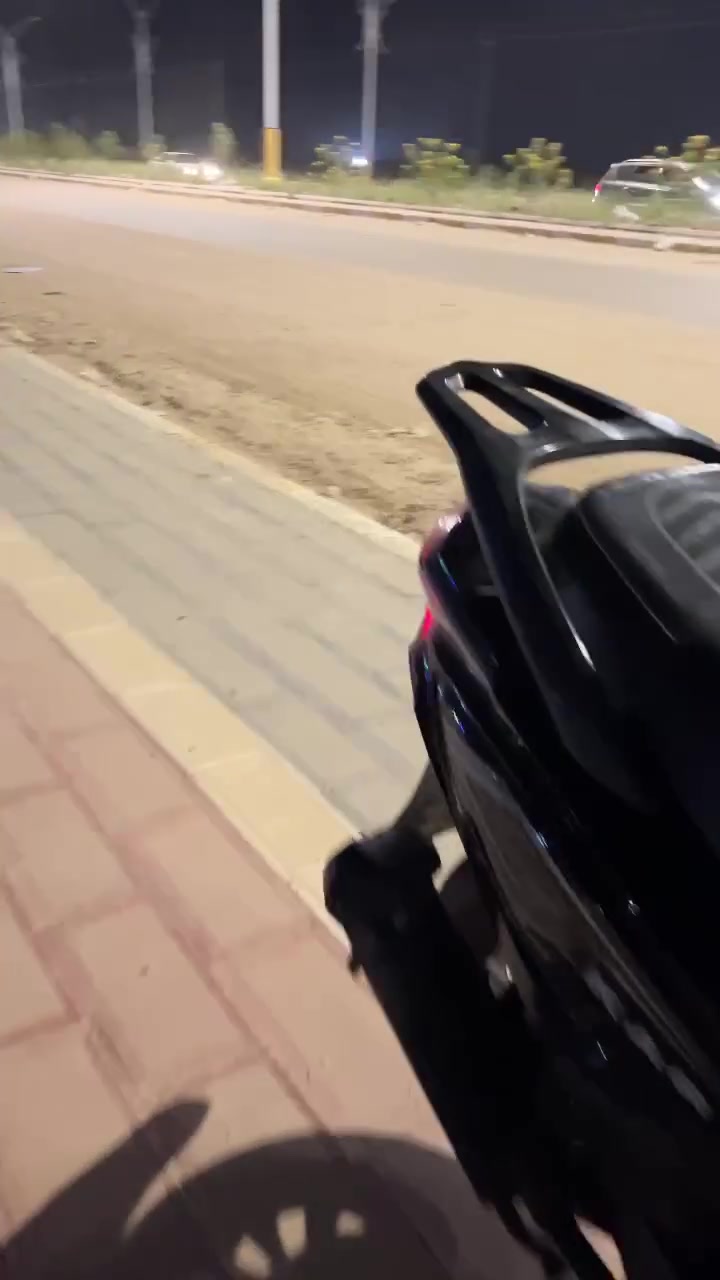 سلام عليكم
دراجه سكنس صيني موديل 2023اول تجفيته. كهربائيات كلها شغاله الدراجه نكرة سلف بدون هندر  باتري جديد كفرات نضيفه مثل الصوره واحلا لايتات لد عالي وناصي وسكن كله شغال ولادخان ولا خربطه بيه بس الكابريتر عاطل صار يوم من وكف سعره 350وبيه مجال للشراي يدلل مكاني الناصريه الشطره متوفر خاص واتساب ***********
