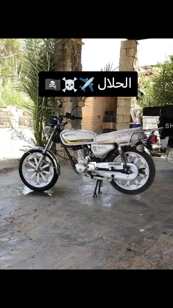 السلام عليكم
ماطور للبيع خمسه كير موديل 24نضيف حيل 
كله شغال السعر 600وبي مجال قليل حك الجيه مكاني حويجه داخل ***********
