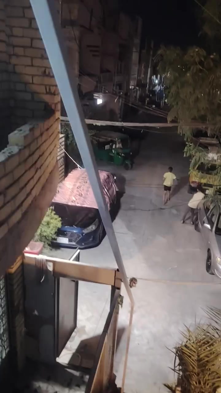 بيت للاجار شارع احمد الوائلي حي البساتين مساحه ٧٥ طابق ثاني بيت بناء جديد محد كاعد بي سابقا سعر الاجار ٣٥٠ بل نسبه للدرج يتغلف رقمي ***********
