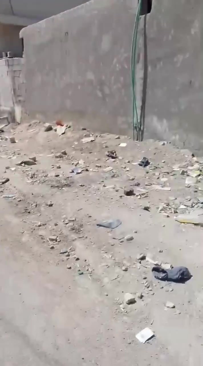 السلام عليكم هيكل للبيع بشارع الجملون قريب على بيت حلو التفاصيل داخل الفيديو ***********بي واتساب
