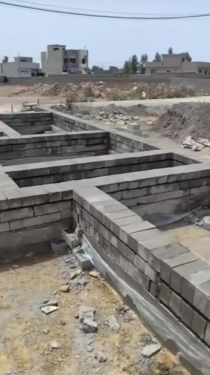 اسطه بناء متفرغ حاليا كادر كامل شغل هندسي لاتنطي احساب  الى اشوف الشغل خابر وتدلل***********
