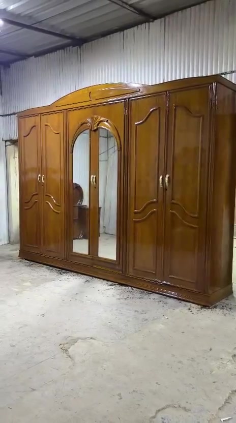 غرفه اخشاب  تسكام  5 ملم صاج داخل وخارج  الغرفه كلش ثكيله وخشب قوي واخت الجديدة ونظيفه كولش اي كسر و ضرر ما بيها  نسبة نظافته 90 / 100 
القاعدة بلوك السقف بلوك الظهر جرجوبه 
 الغرفه ولا غلطه بيها و بالعافيه على لي ياخذها  
وتساب/  ***********
 العنوان بغداد الجديدة لامين الثانية اكو  توصيل هم موجود
