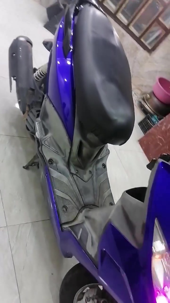 دراجه رمبه نوزل جديده صار سبوعين ماخذهه دراجه حاويه باله السعر 600 و بيهه مجال بسيط الشراي مكاني الصقلاويه امراوس هم يرهم حسب القناعه ***********
