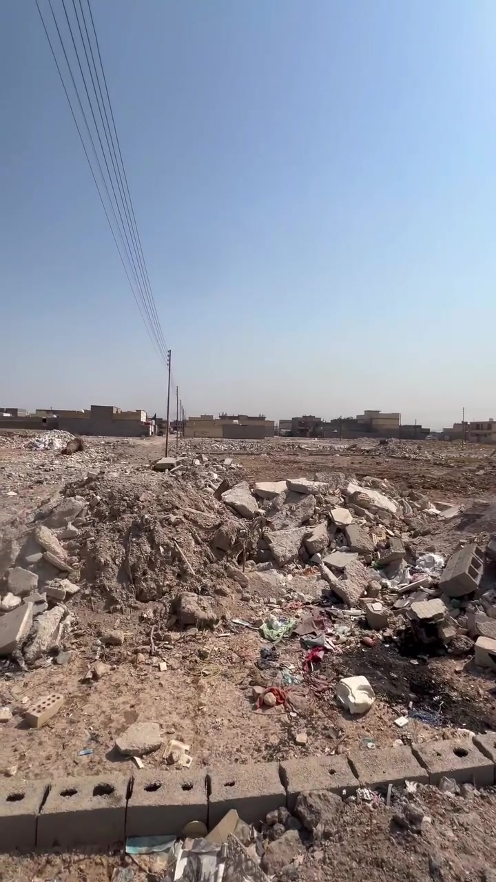 سلام عليكم قطعه ارض للبيع 200 متر ركن اصير ركن ع الفرع وع شارع15  حي دجله نهايه حي طارق القديم سعرهه كلش مناسب 15 مليون وبيهه مجال. 
للتواصل ***********
