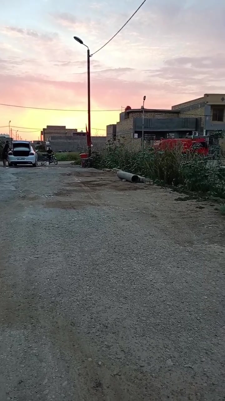 ياالله قطعه  ٢٠٠ م للبيع العنوان العامري جمعيه العمال  خدمات متوفره سند ٢٥ تحويل مباشر سعر مناسب استفسار ***********
