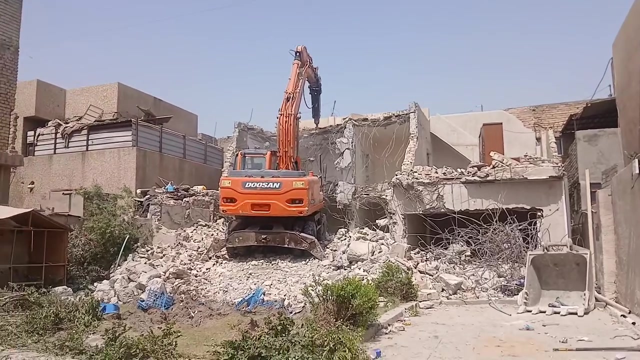 هدم الدور والبنايات – تفليش المنازل والمباني 
📞 *********** _أبو سيف 
📍 بغداد – جميع المناطق
✓ هدم الدور والبنايات السكنية
✓ تفليش المباني والبيوت بجميع الأحجام
✓ رفع الأنقاض بسرعة وكفاءة
✓ ترميم المنازل والبنايات بجودة عالية جداً
✓ أنسب الأسعار
