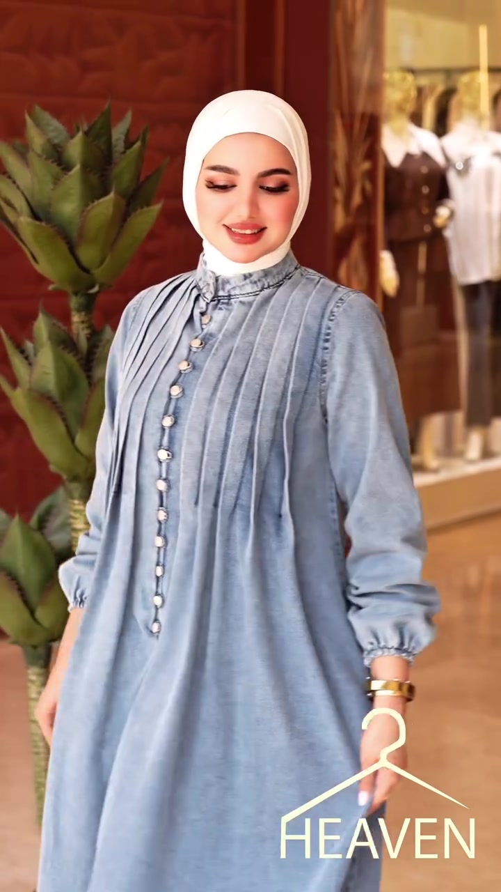 ✨ فستان جينز قطعة جنن وروعة بكل تفاصيله! 😍
آخر القياسات المتوفرة: 38 و40
💰 السعر بعد التخفيض: 55 ألف فقط

الحجاب متوفر بأشكال وألوان مختلفة 🤍

📩 للطلب راسلونا دايركت
📞 ***********
📍 زيونة - شارع الربيعي - مجمع الألنيوم - مقابل كوزمتك هدى يوسف

نص مكتوب في الصور:
- HEAVEN