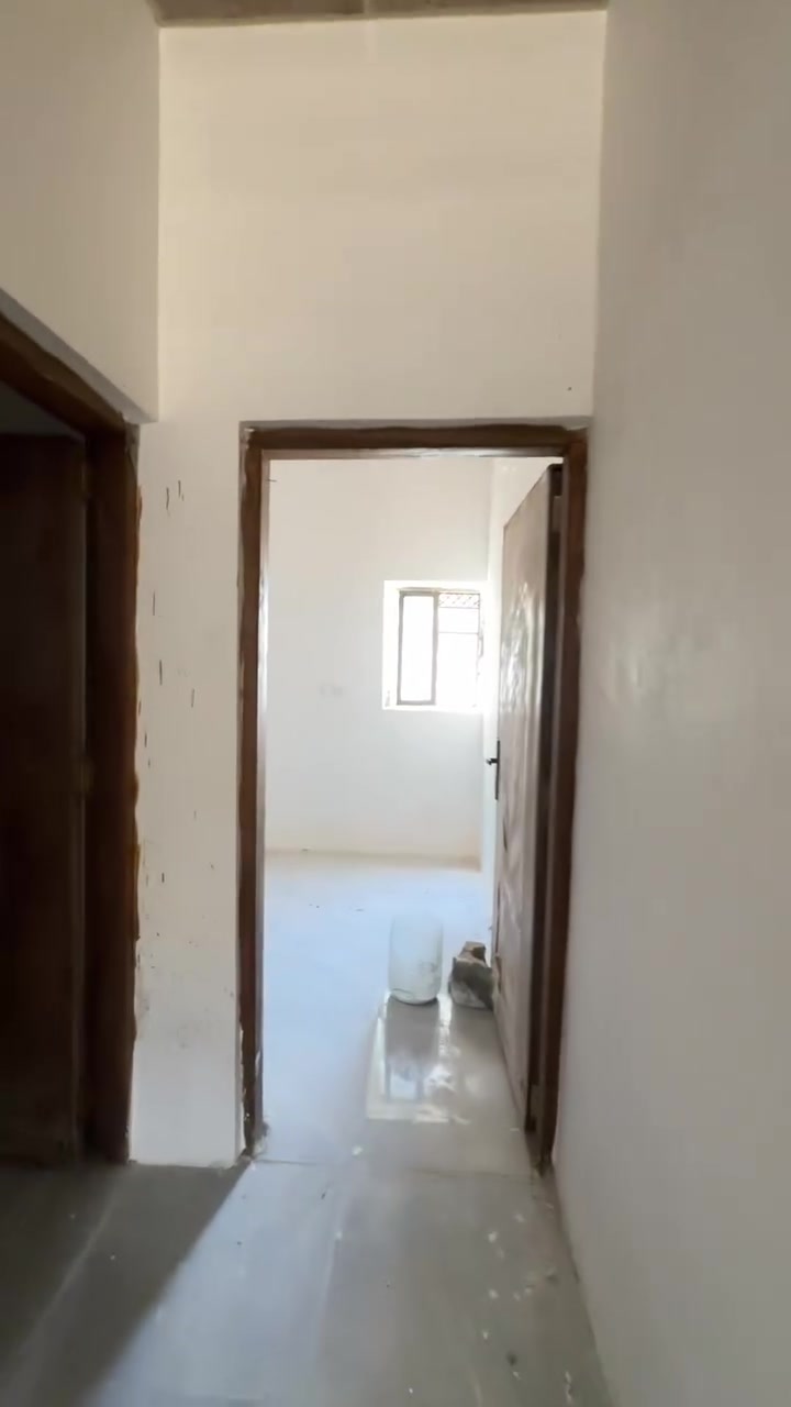 يتوفر بيت للاجار طابق اول(فوق الطابق الارضي)  بناء جديد في منطقة مهيجران ابي الخصيب 
 
يحتوي على غرفتين منام +مطبخ+ديوان +كليدورات ثنين   البيت مجهز للسكن من كل شئ خزان ماء اساله وخزان ماء حلو وماطور تصعيد ماي  واضويه  وكيزر   
 سعر الايجار 450 وبي مجال بسيط
* يبعد عن شارع ابي الخصيب الداخلي دقيقة ب سيارة ايضاً جميع الخدمات يمه من مستوصف ومطعم ومخبز وفرن و مدراس وجامع وحسينيه
للاستفسار عن القياسات والامور الاخرى اتصال على الرقم او تواصل على الواتساب
***********
