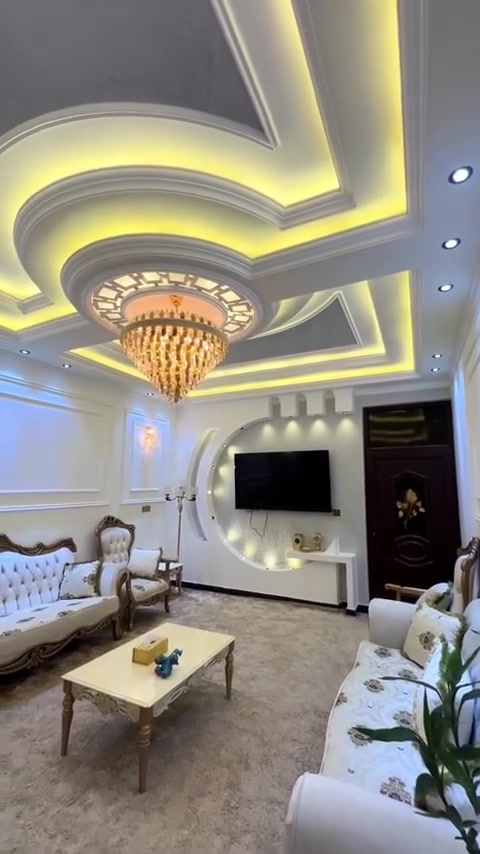السلام عليكم يتوفر خلفه جبسن بورد ديكورات مغربيه ( ملكي _كلاسيكي _مودرن ) + عمل واجهيات + سقوف ثانيويه + صبغ اكافه اعمال الديكورات لل ستفسار خاص ادزلك عملنه
