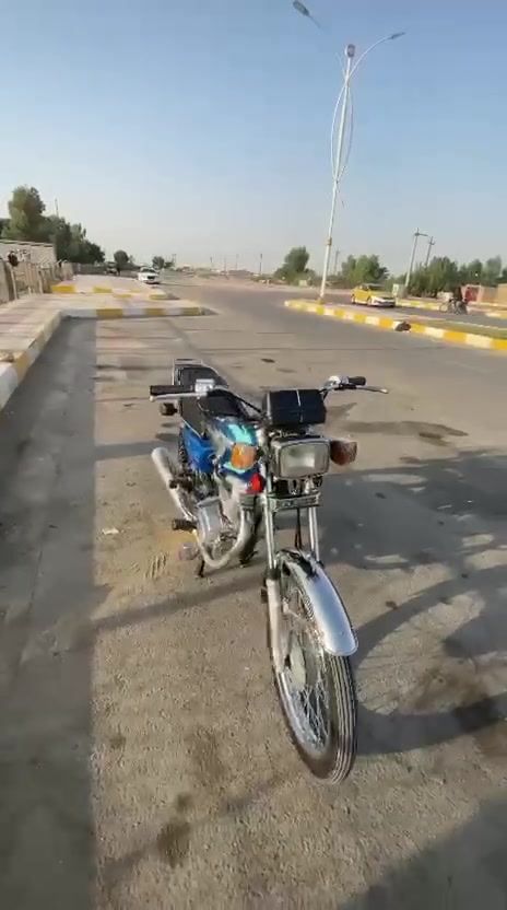 سلام عليكم دراجه للبيع نامه اصلي شلامجه موديل 22 اوراق كامله دراجه نضيف ما متعبوهه السعر خاص هاذ رقمي 
***********
