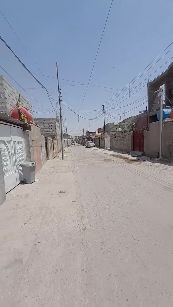 من رخصة مدير الاكروب 
للبيع قطعه ارض مساحه ٢٠٠ متر منطقه الإصلاح 
شارع مدرسه عشتار الفرعي 
هاذ قرب أسواق بيت ابو حسن 
الاستفسار الاتصال ***********
