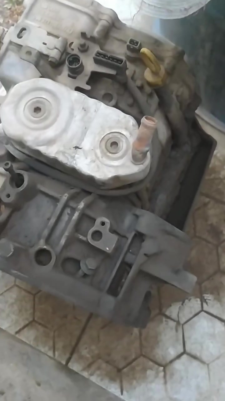 السلام عليكم
كير اوتوماتيك كهربائي 
كولف 
الكير سابقا مشدود على سيارتي 
شغال مابي اي اشكال لا صفنه و لا دوية 
نهايتها 200
ومعروف اسعارهن التفصيخ ب5 ورقات 
مكاني بابل الحلة 
***********
توصيل ماعندي تعال شوف واقتنع بعينك
