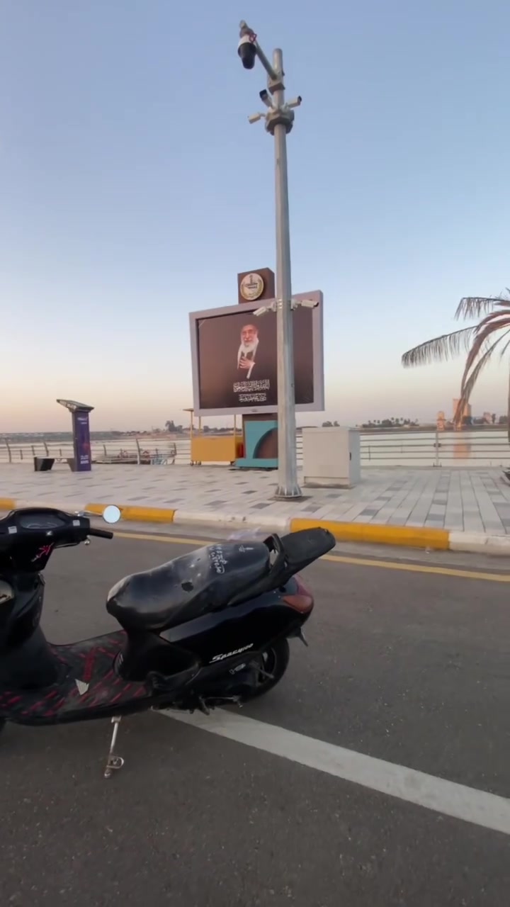 اسبيسي للبيع
دراجه مفتوحه اول مره قبل سبوع بوش بستم💯
كهربأيات كله شغاله سلف هندر هورن اشاير 💯
كلجات خلفي امامي كله مال يابان شلعه معدل 💯
زوج تايرات جديد 💯
كفرات اصليه+عداد اصلي 💯
السعر 650و بيه مجال للطيبين🌹
العنوان: واسط مقابيل معمل لاوكسجين 
الرقم: ***********
خاص مفتوح
