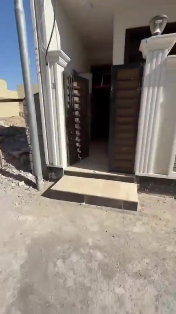 السلام عليكم
داران للبيع في الغزالية منطقة الهياكل طابو زراعي قرييه على شارع 60
المساحه 60 m² و 70 m²
الدار ال 60m² سعره 90,000,000
الدار ال 70m² سعره 100,000,000 
الاسعار قابلة للتفاوض 

للاستفسار مكتب المهندس للعقار الشالجية مجاور حسينية الجوادين 
او التواصل عبر الارقام *********** او ***********

