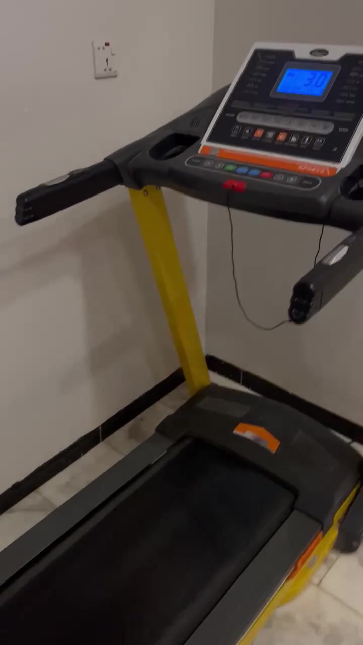 جهاز جري رياضي للبيع جديد السعر ٢٥٠ +9647708812224
