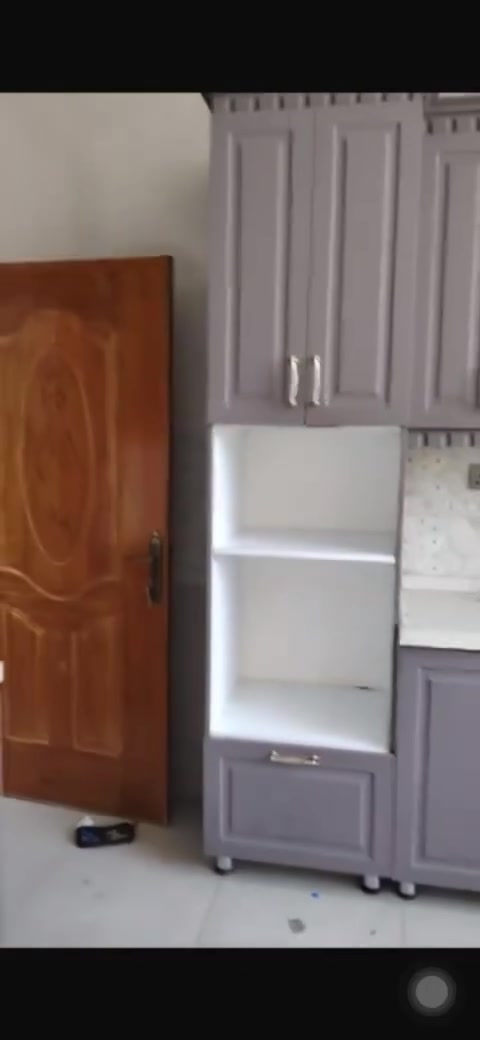 🏠 بيت للبيع
📍 الموقع: العامرية  - مجمع الصحه 
📐 المساحة: 200 م²  
🏡 طابق واحد  
🛏️ غرفتين نوم  
🛋️ هول  
🍳 مطبخ حار وبارد + كاونتر  
🚿 حمامين، داخلي وخارجي  
🛣️ شارع 15  

للاستفسار ***********
