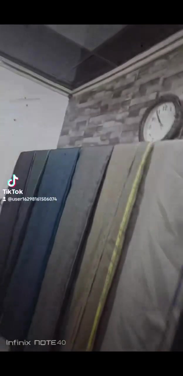 سلام عليكم زبائنا الكرام 
يتوفر اقماش انكليزي ربيعي 
محل ابراهيم البدر 
العنوان ناحية الشورة قرب المنتزة 

***********
