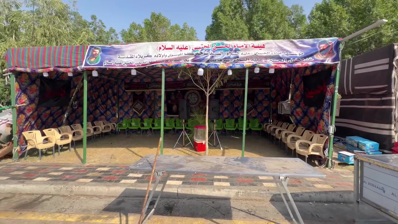 سلام عليكم
جادر للبيع نظيف جداً واي نقص ما بي
بالامكان نصبه بالطول او العرض حسب الرغبة
القياسات 
٨ م عرض 
٥ م نزال 
٣ م ارتفاع 
القماش وجهين 
للبيع فقط الحديد والقماش 
المكان كربلاء 
السعر ٩٥٠ الف
***********
