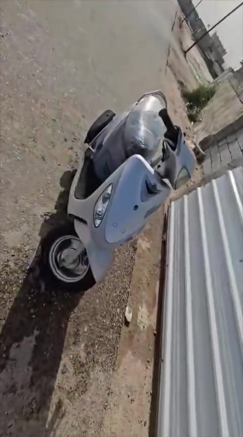 السلام عليكم دراجه بوليسي قشمه محرك ما مفتوح كهربائيات كلها شغاله سلف شغال ختم واحد ويا المحرك نظافه فول   سعر الدراجه 925 توها طلعت من الوكيل مكاني البصره ابو الخصيب رقمي *********** 📿🧿

