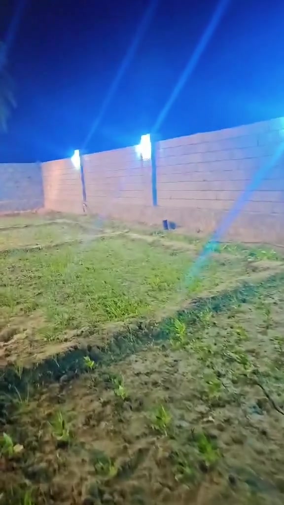 الصوفيه خلف ملعب محمد حميد مجاور جنائن الفرات مساحه ٤٢٠ كل الخدمات متوفره السعر مناسب اتصل ع الرقم ***********
