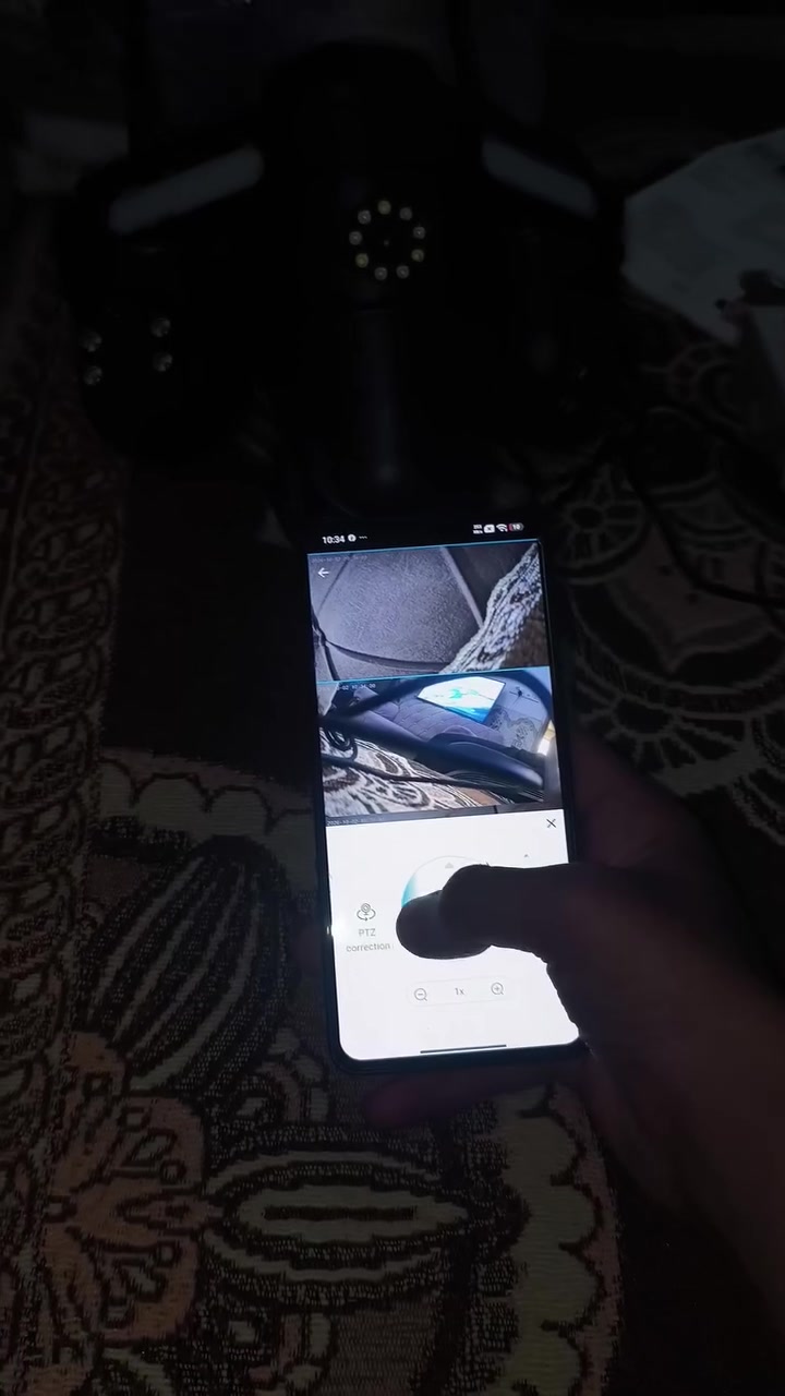 كامره مراقبه 360 درجه للبيع الكامره فول مواصفات على الوايفاي تحتوي على مايكرفون وحاكيه سماعه من الهاتف الى الكامره و العكس بيهه تسجيل شاشه وينضافلهه رام وتكدر تتحكم بيهه عن بعد تكدر اتكبر الصوره وتبعدهه وبيهه صفاره انذار وبيهه تتبع الاشخاص بلذكاء الاسطناعي والتقاط صوره تلقائيه الكامره معروضه بلامزون ب 170 الف يمي ب 75 فقط مع مجال بسيط للشراي التواص خاص وواتساب ***********
