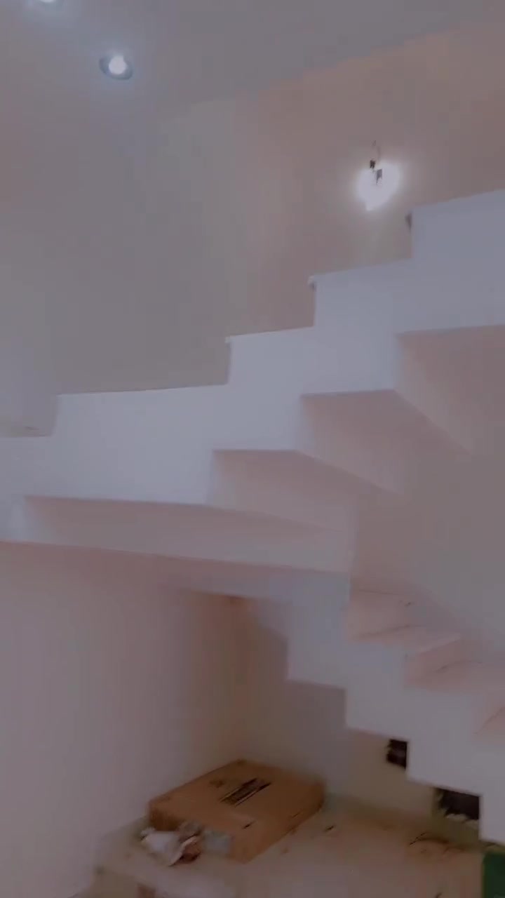نعمل جميع الصباغ وديكور  شغل درجه اوله

سقوف ثانويه 

جبس مبورد 

مغربي 
سحبات بورك 

وجهات فوم توج 

الناصريةة مركز 

واتساب ***********

