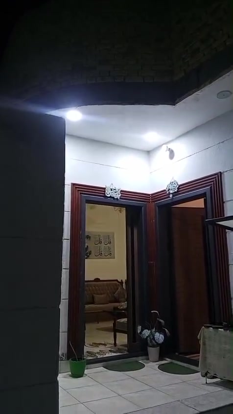 دار للبيع مساحه ١٦٠العنوان تقاطع شحيم قرب بيت سيدخليل للاستفسار ***********
