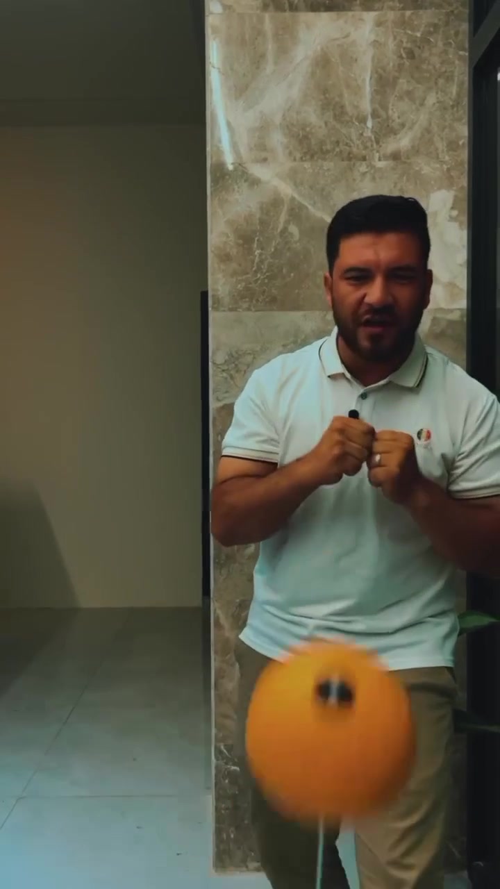 بوكس الملاكمة جهاز تدريب تفاعلي ومحمول مصمم لتحسين ردود الفعل واللياقة البدنية.
🥊🔥 تمرين ممتع وسريع في بيتك!

بوكس ملاكمة تفاعلي يطوّر سرعتك وردّة فعلك 💨
ارتفاع قابل للتعديل يناسب الجميع 👌
قاعدة قوية وثابتة للتمرين بدون اهتزاز 💪
متين ويتحمل الضربات 🛡️

رياضة + تفريغ طاقة + متعة 😤