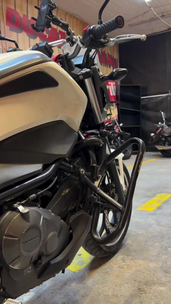 سنتر الأدفنجرز 🏍️ حيث للفخامة عنوان

📞 المبيعات: *********** 
🔧 الصيانة: ***********

📍العنوان:بغداد–الكريعات–شارع النهر– قرب شارع 10

لوكشين السنتر 

https://maps.app.goo.gl/YEQ3vSZAWeigeCvu6

اوقات الدوام الرسمي جميع ايام الأسبوع 
من الساعة00 :10 صباحا  الى الساعه 8:00 مساءا 

بيع بلنقد  والاقساط - توصيل الى جميع المحافظات 

رابط صفحة التلكرام للاكسسوارات والأدوات الاحتياطية 
https://t.me/center_adv

رابط صفحة الفيس بوك 
https://www.facebook.com/share/14HSzPrKdia/?mibextid=wwXIfr

رابط صفحة الانستكرام 
https://www.instagram.com/adventures_center_iraq?igsh=MWU4bjgyYjRzcHR0Ng%3D%3D&utm_source=qr

رابط صفحة التيك توك 
https://www.tiktok.com/Adventures Center - سنتر الادفنجرز?_t=ZS-90fFNnnjYVs&_r=1

#دراجات_العراق #دراجات #بايكرز_العراق #العراق #بغداد_ال 🏍️
