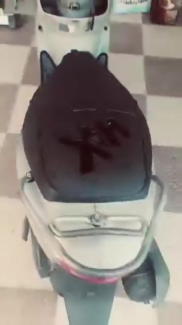 سلام عليكم دراجه منغولي لل بيع دراجه مامفتوح برغي بيه دراجه نهضه ومعدل دراجه طالعه بشهر ثالث دراجه فقط الصالنصه مال بوليس سعر خاص متواجد واتساب ***********
