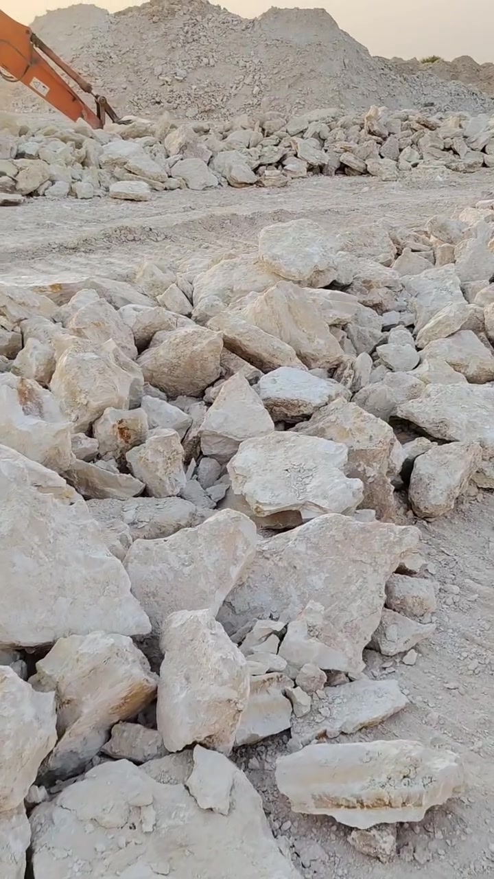 انواع الحجر متوفر *********** بي واتساب
