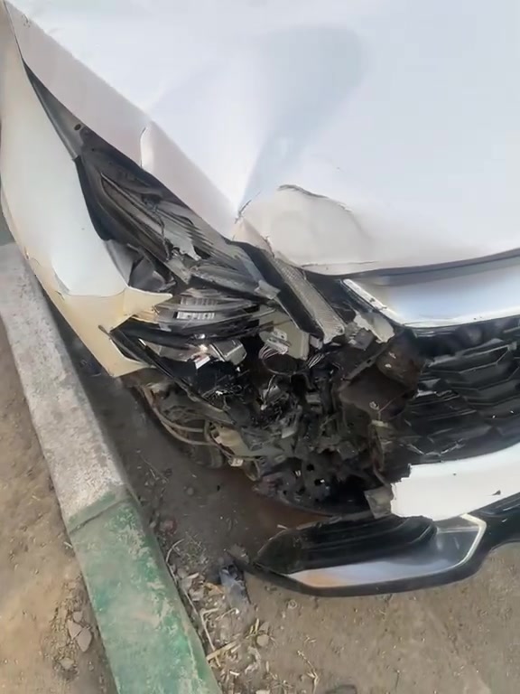 سلام وعليكم كي سبورتج 23 على حادثه 165 سعر هاتف***********
