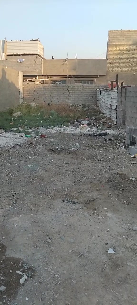 ​أرض للاستثمار (موقع مميز جداً لنصب مولدة أهلية) ⚡🔌
إلى أصحاب المولدات والمستثمرين، متوفرة قطعة أرض مساحتها 174 متر مربع للإيجار، في موقع استراتيجي وخدومي بامتياز.
​📍 الموقع: العريفية (قرب أسواق الشمري).
✨ مميزات الموقع:
​وسط منطقة سكنية حيوية بحاجة ماسة لتجهيز الكهرباء.
​مساحة واسعة ومناسبة لنصب مولدة كبيرة أو أكثر مع خزانات الوقود.
​سهولة دخول وخروج صهاريج الوقود والسيارات.
​للاستفسار والتفاصيل، يرجى الاتصال على الرقم (أو مراسلة واتساب):
📞 *********** بي وتساب
