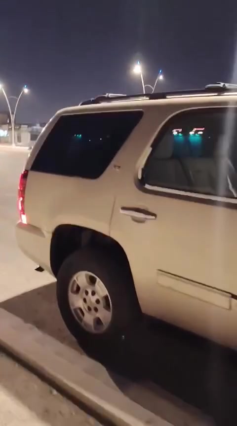 سلام عليكم اخوان تاهو أدوات  موديل 2011 خليجيه كفاله سياره نضيفه وجاهزه نقصهه بس كنبريسر تبريد السياره كلش حلوه حداديه تخبل طوبه  محتاج واريد ابيح 52 السياره بدون كص وفتح مكفوله ***********
