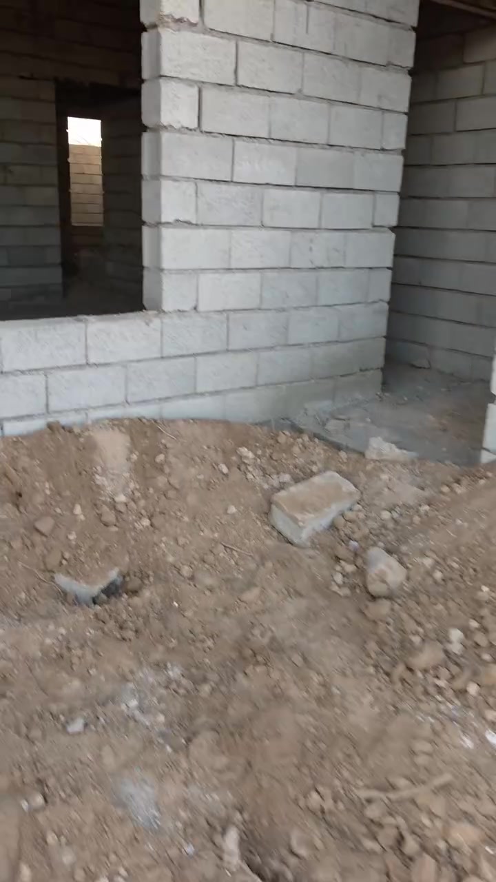السلام عليكم
هيكل للبيع كاع ناجي الجحيشي وره مول الرمضان يبعد ٤٠٠ متر  يم القنطره الثانيه على اليمين كامل ستاره وبيتونه سعر ٢٠ 
***********
