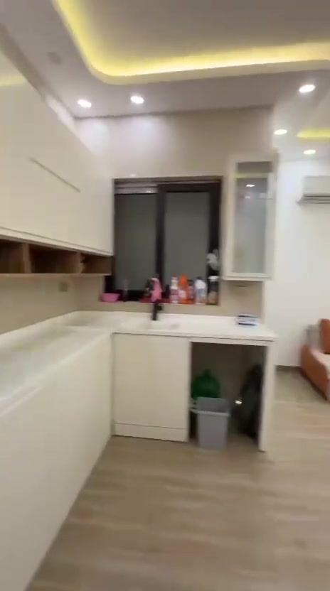 🏡 شقه للبيع 
📍خلف مستشفى دجله بالفرع مال التربية مؤثثه 
 ارضيه  للتواصل : *********** متوفر واتساب
