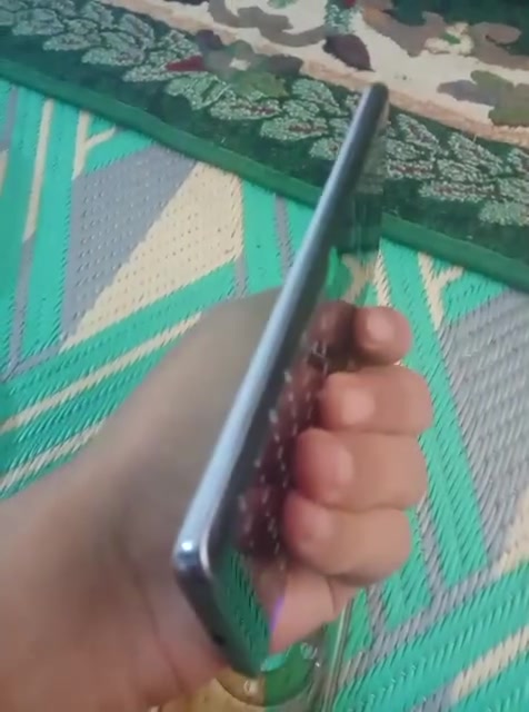 سلام عليكم جهاز هونرx9aذاكره 256 بي فطور بل شاشه ممئثر ولمس يخبل رايده مراوس لو بيع سعر 110تواصل واتساب ***********

