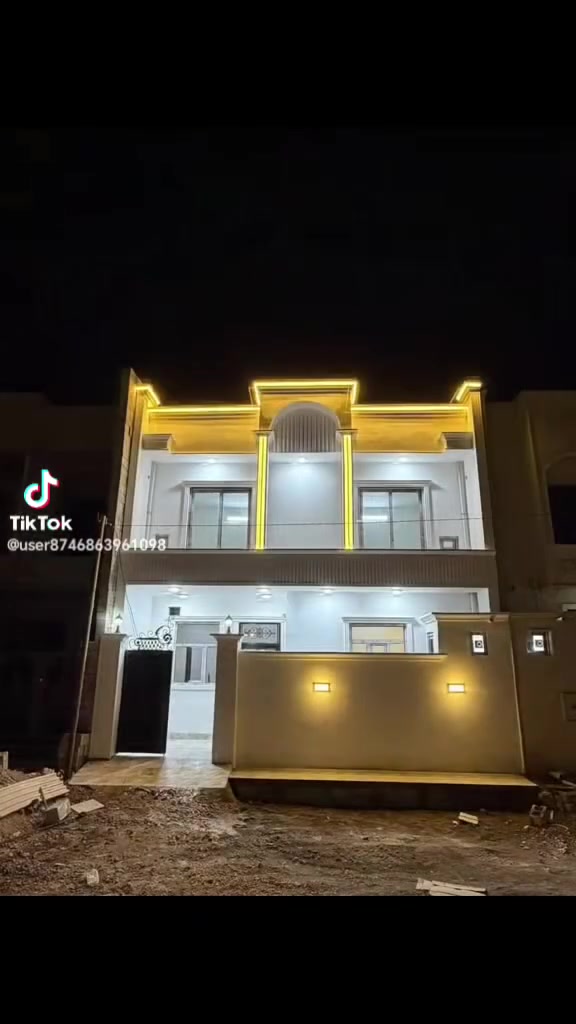 الديوم حي التصنيع • ١٠٠م • ٣ غرف