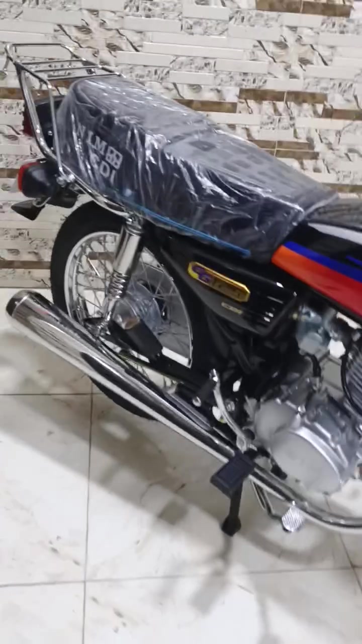 سلام عليكم نامه امتياز دراجه زيرو صار سبوع من نزلتها من المعرض السعر 950 بيها مجال قليل المكان الشعب بل سريدات ***********
