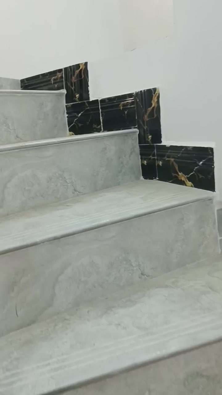 يا الله بيت للبيع 120م حي الانصار شارع 15 منطقة اليسرى قرب حي السواق وشارع المطار طابقين بناء جديد اربع غرف نوم صالتين حمامات منظومة سبالت جبسن بورد للمزيد من المعلومات الاتصال *********** يوجد واتساب السعر خاص حسب رغبة صاحب العقار
