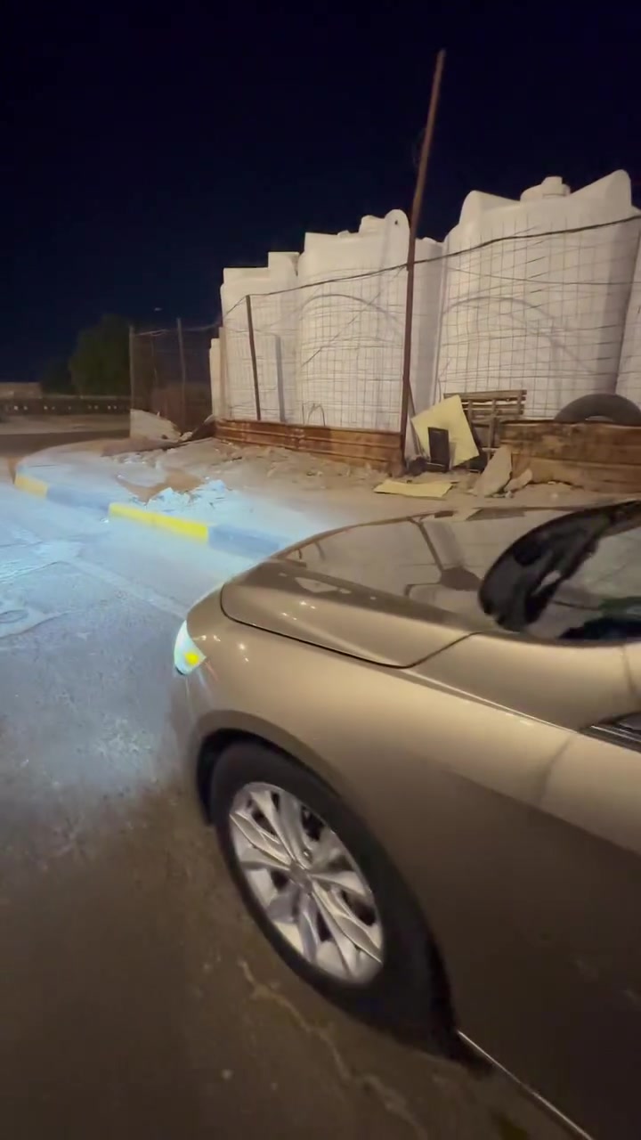 🚗 للبيع: شيفروليه ماليبو 2022 LT
📍 مكان السيارة:البصره
📞 للتواصل:***********
💰 السعر: 125 ورقة – قابل للتفاوض
📊 المسافة المقطوعة: 53000كليو متر
🛠️ المحرك: 4 سلندر 1500 تيربو

⚙️ المواصفات:
• بصمة تشغيل•
• كرسي السائق كهربائي
• تحكمات ستيرن 
• حساسات
• شاشة كبيرة
• تدفئة كشنات
• رادار جانبي
• رادار أمامي
• نظام الإطفاء الذاتي
• إضاءة بلوجكتر LED
• ويل كب
• تبريد قطعتين
• مانع انزلاق
• بلوتوث
• AUX
• USB

⚠️ الضرر:
• حادث خلفي صندوك
• شبرين بالبنيد صبغ بدون ضرر داخل المحرك نهائياً
• سياره جديده كلش بمعنى الكلمه
•

📌 تفاصيل إضافية: 
• رقم السيارة: أربيل
•
