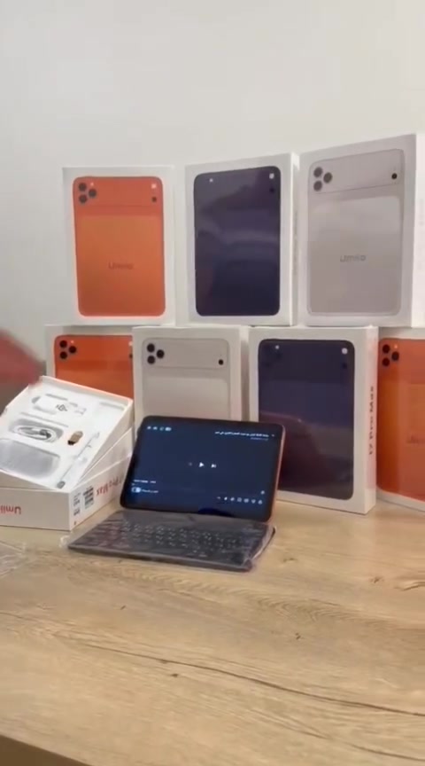 #قبل_لايبدي_العام_الدراسي_الجديد
لحك هسه وبسعر البلاش مع ضمان سنة 
سوفت وير (تابلت) X17 pro max 
يجي بمواصفات عملاقة👍👍👍
🔸️شاشة تدعم 4K و 8k
🔸️بطارية ١٠ الاف 
🔸️معالج ميدياتك G85
🔸️ذاكرة واحد تيرا 
🔸️عشوائية ١٦
🔸️دبل سماعة 
🔸️دبل سيم كارت ياخذ 
🔸️شحن تايب سي 
🔸️كاميرا راقية بالتصوير
المحلقات:
🔹️كيبورد عربي انكليزي 
🔹️ماوس 
🔹️أوتي جي 
🔹️قلم لمس احترافي 
🔹️شاحنه والكيبل 
🔹️حافظة جلاتين تحمي التابلت 
🔹️ستاند 
#كل_هذا_بسعر_بلاش 
راسلنا واتساب مباشر : *********** 
 او اتصل على الرقم : ***********
