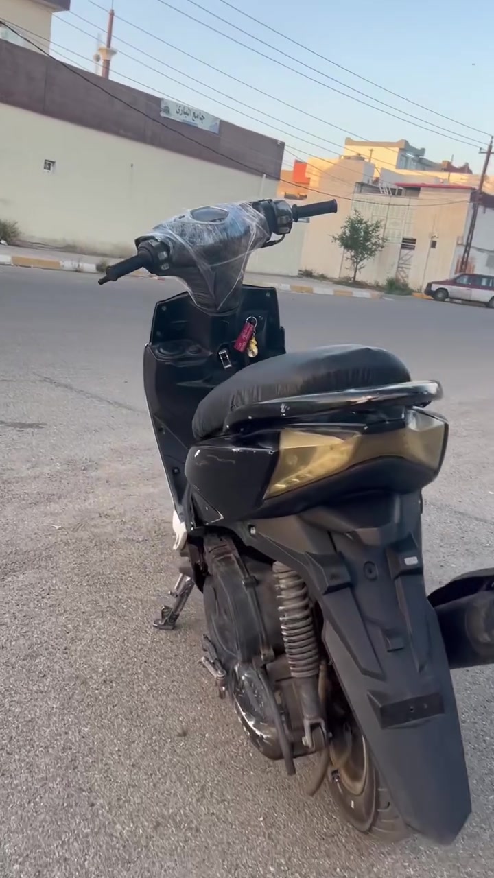 ماكس FS للبيع دراجه نضيفه ما بيه اي عيب سعر دراجه خاص *********** راسلوني على واتساب عنواني كركوك روناكي
