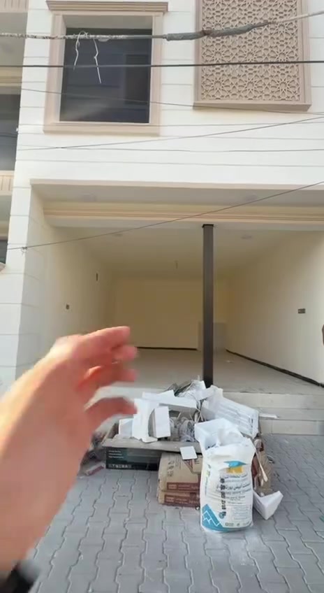 🏢 عمارة للإيجار في منطقة أبو طيارة – الدورة
📍 موقع مميز ومناسبة لعدة استخدامات: ▫️ عيادات طبية
▫️ صيدلية
▫️ شركات ومكاتب
▫️ شقق سكنية
العمارة تصلح للاستثمار والاستخدام التجاري أو السكني.
📞 للاستفسار والتفاصيل:
***********
