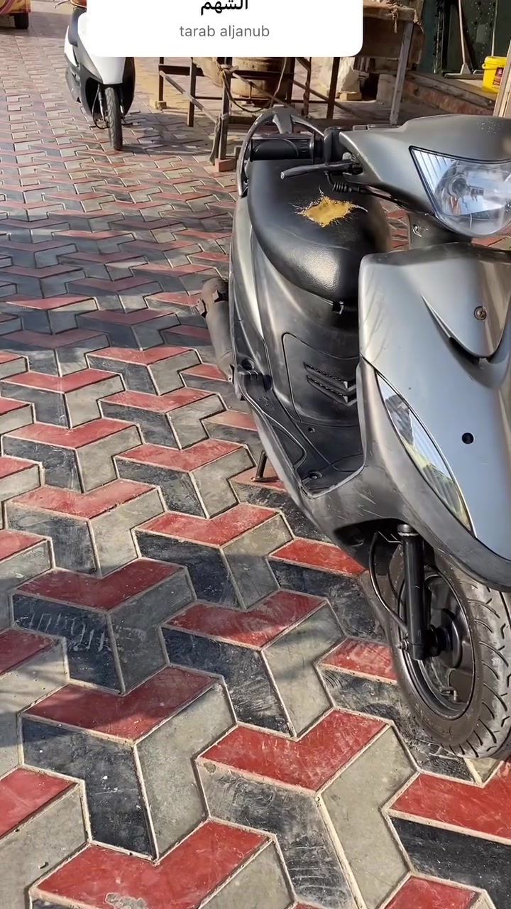 السلام عليكم دراجه للبيع دراجه وكيل مكفوله كفاله عامه  انه مكلف بل نشر هاذه رقم راعيها ***********سعر ٨٥٠ أو مراوس
